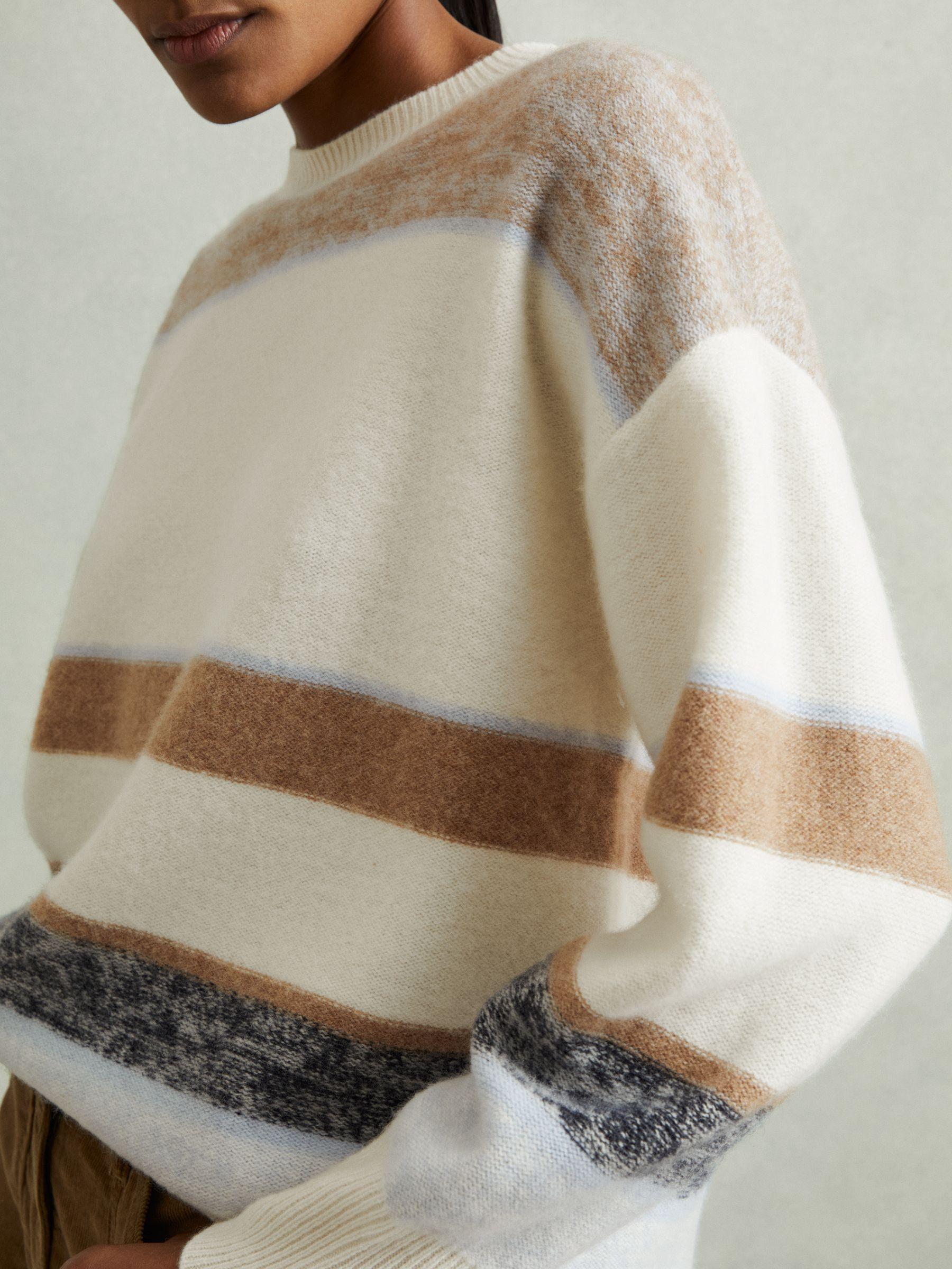 Wool-Cashmere Fuzzy Striped Jumper in Ivory/Blue Product Image