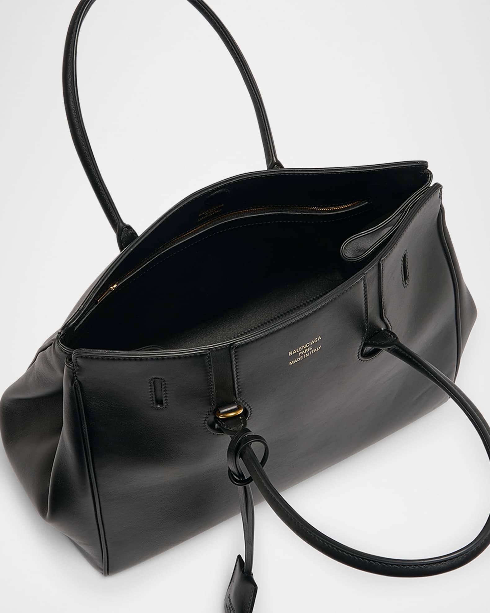 Hampton Small Smooth Leather Tote Bag Product Image