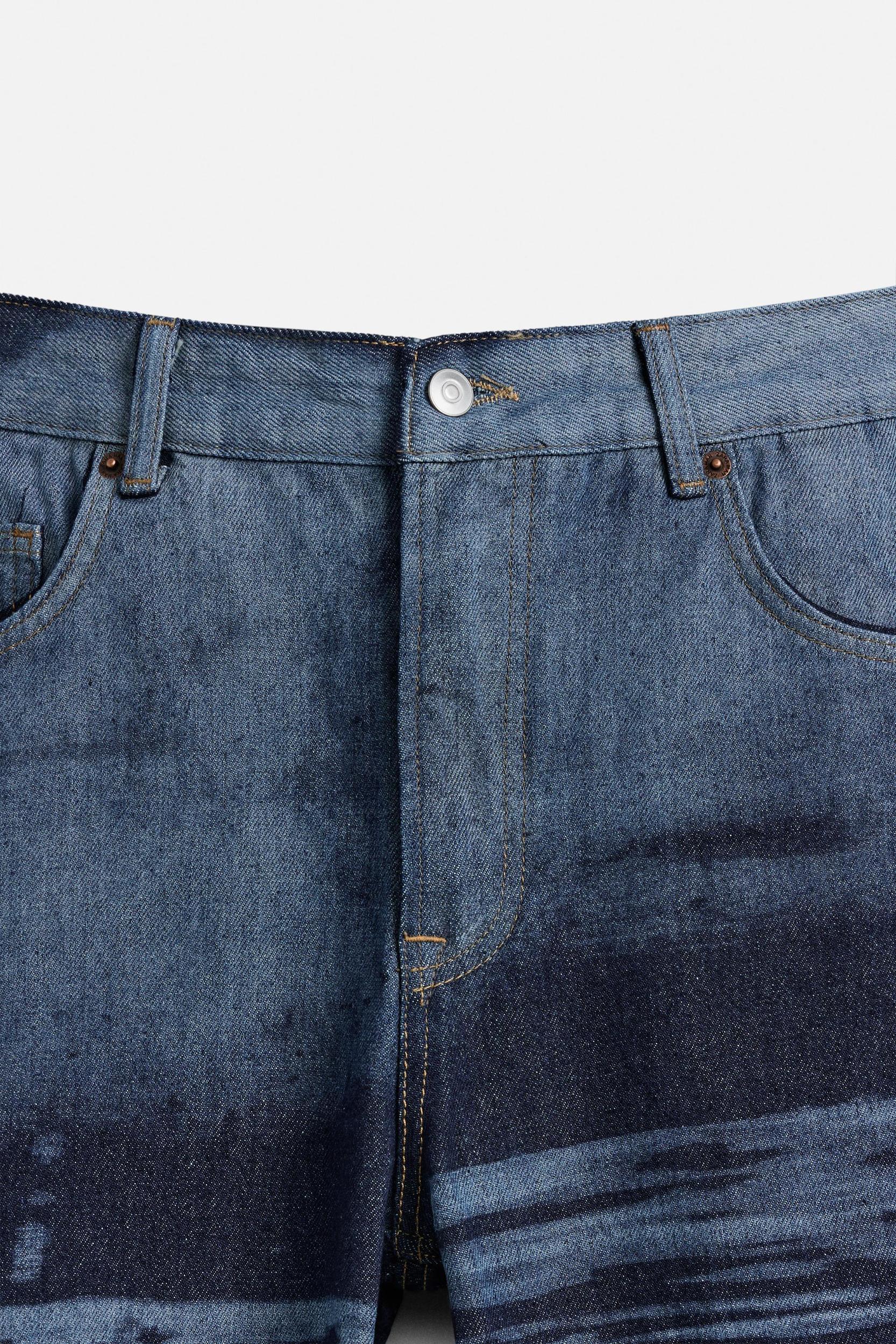 PRINTED RELAXED FIT JEANS Product Image