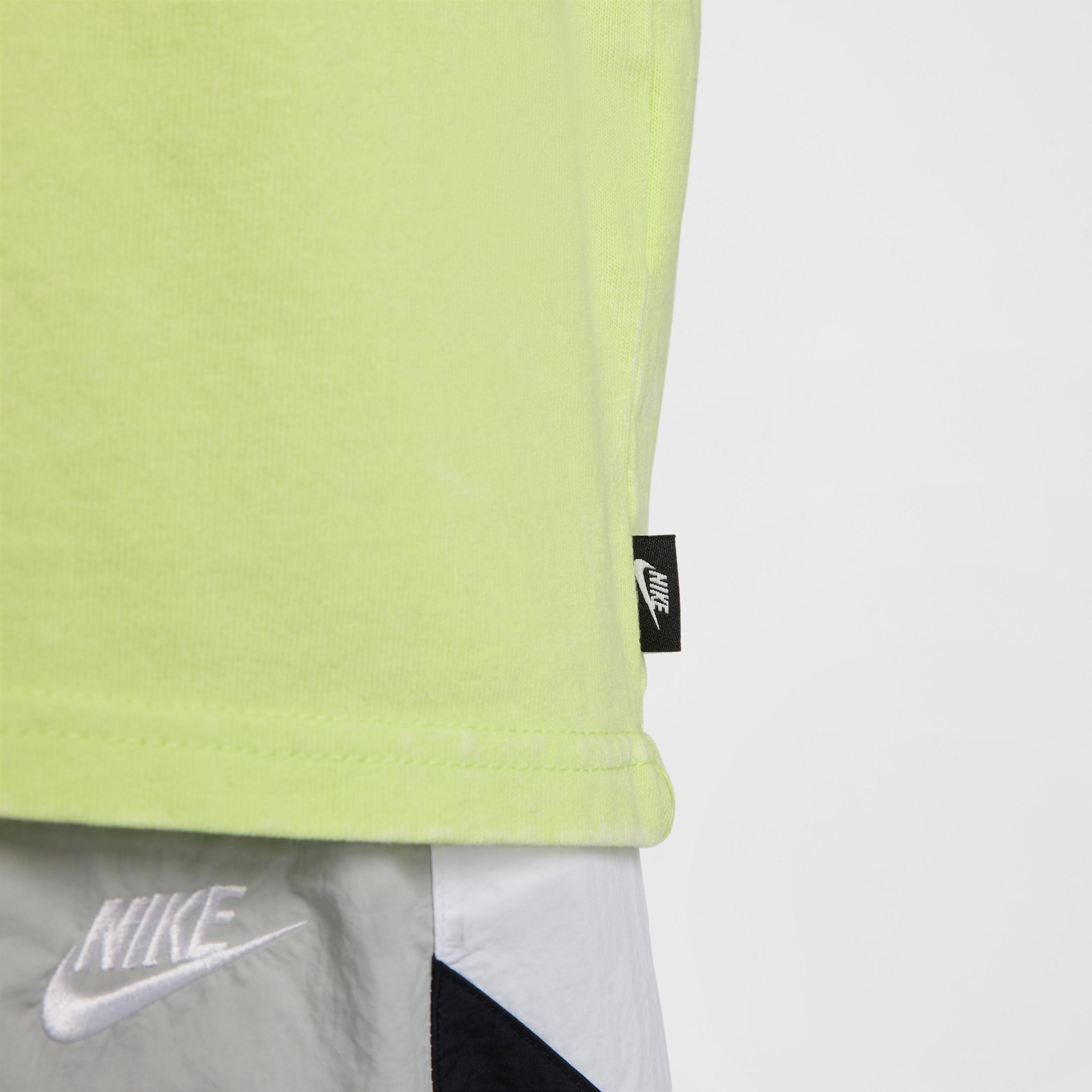 Men's Nike Sportswear Premium Essentials Max90 T-Shirt Product Image