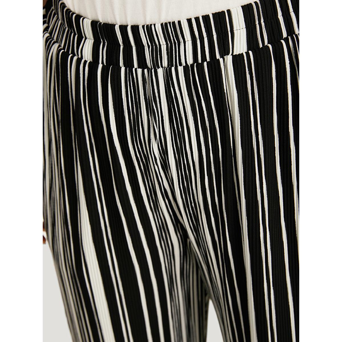 Plus Size Striped Elastic Waist Pocket Loose Pants Women Black Casual Wide Leg High Rise Dailywear Pants BloomChic 30/6X Product Image