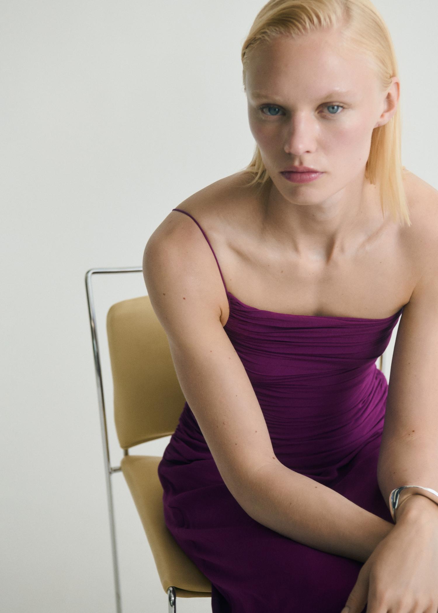 Asymmetrical dress with gathered sides - Women | MANGO USA Product Image