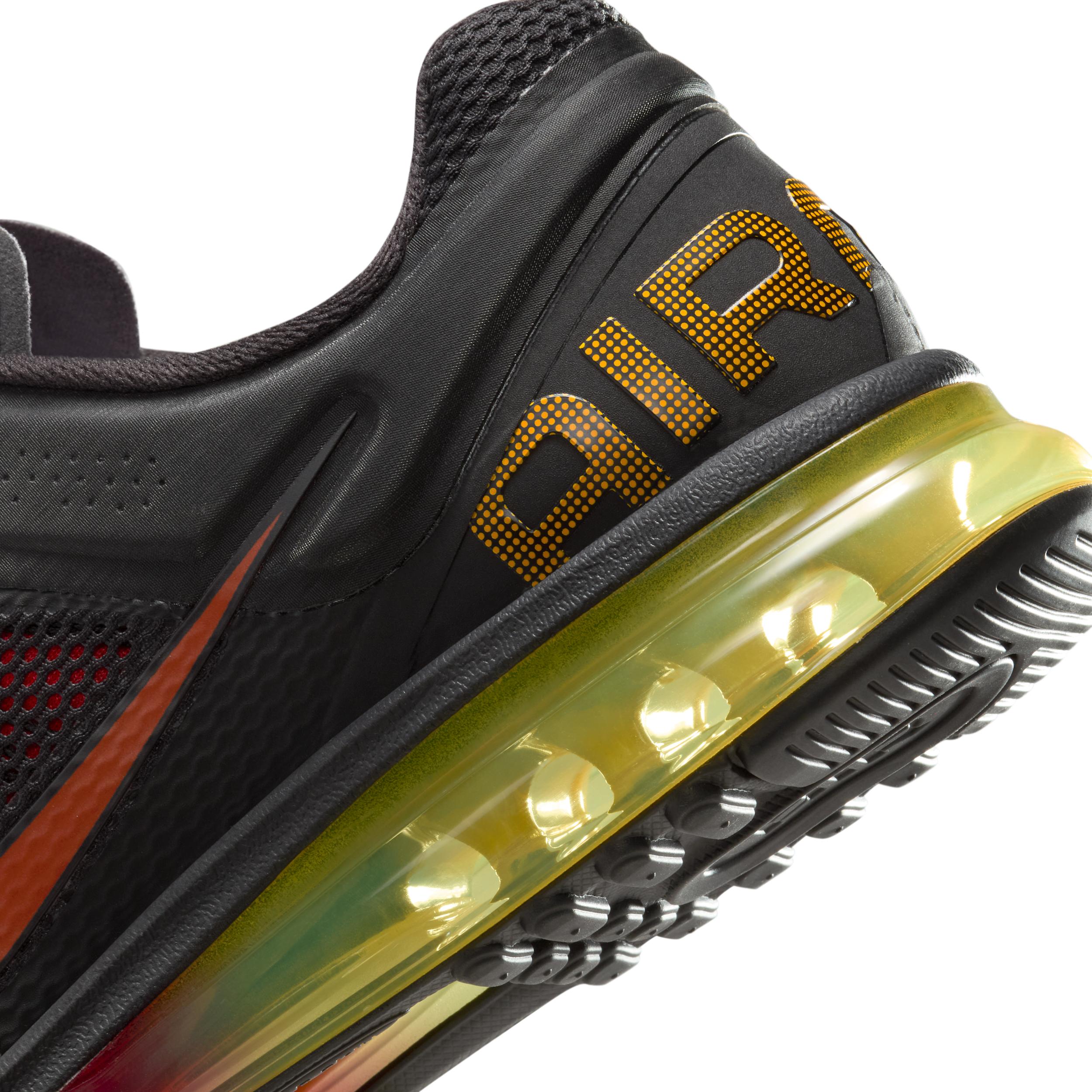 Nike Men's Air Max 2013 Shoes Product Image