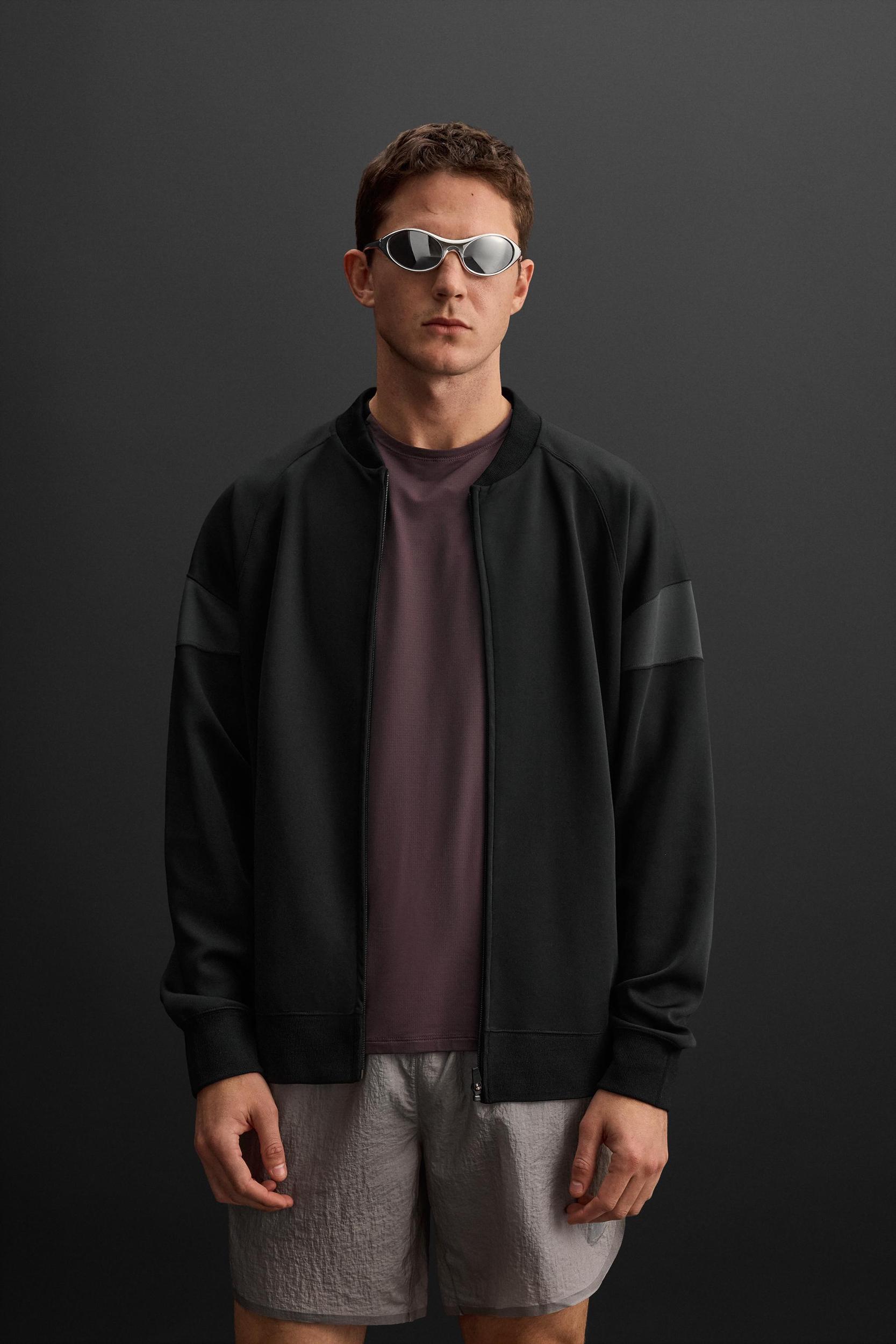 TECHNICAL SWEATSHIRT WITH ZIPPER Product Image