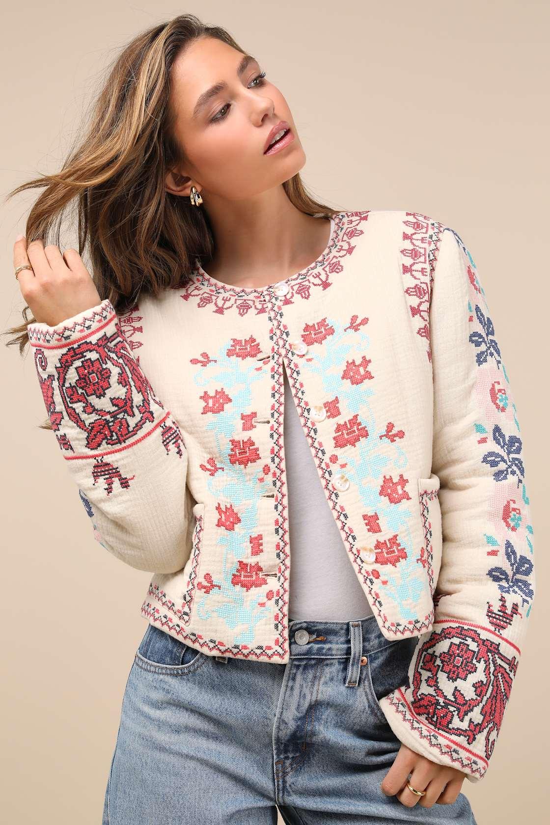 Detailed Sweetie Beige Embroidered Collarless Jacket Product Image