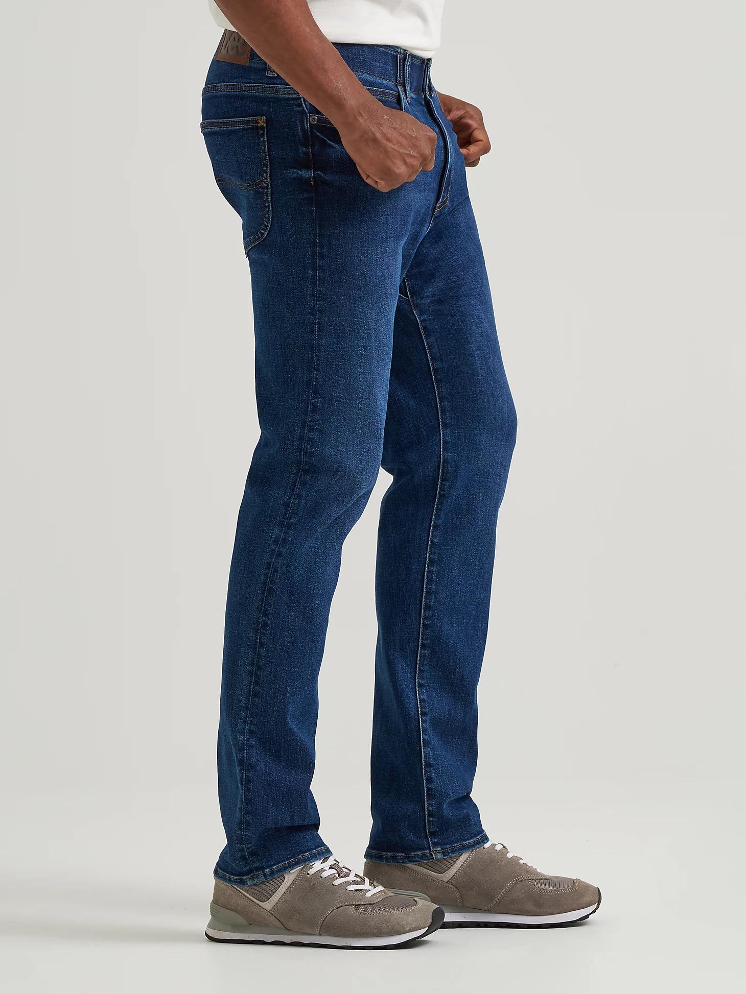 Men's Extreme Motion Slim Straight Jean | Lee® Product Image