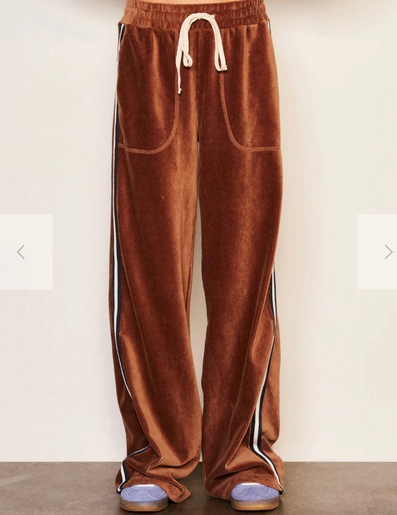 Relaxed Wide Leg Pant Product Image