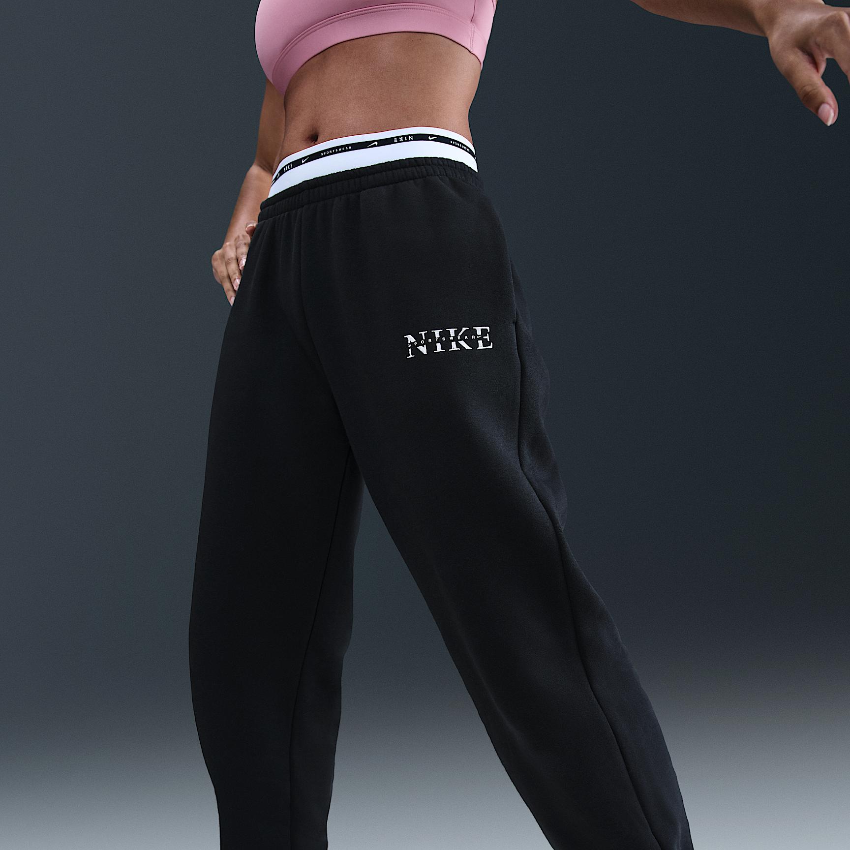 Women's Nike Sportswear Phoenix Fleece High-Waisted Sweatpants Product Image