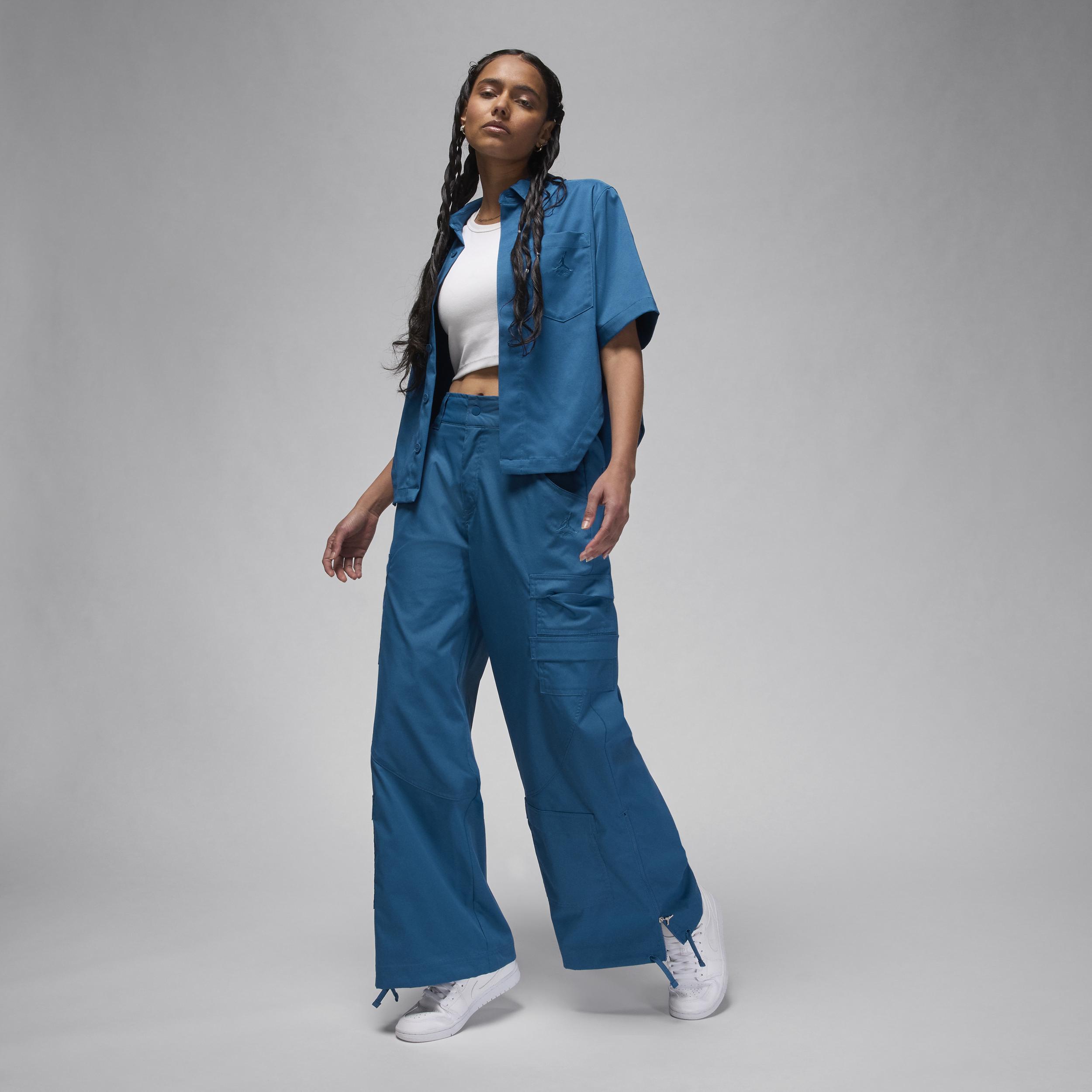 Womens Chicago Cargo Pants Product Image