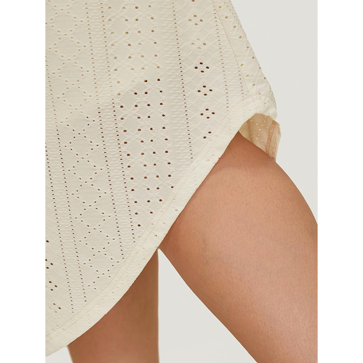 Plus Size Plain Lace Sleeve Pocket Arc Hem Broderie Anglaise Dress Beige Women Casual Lined Round Neck Short sleeve Curvy Midi Dress BloomChic 22-24/3X Product Image