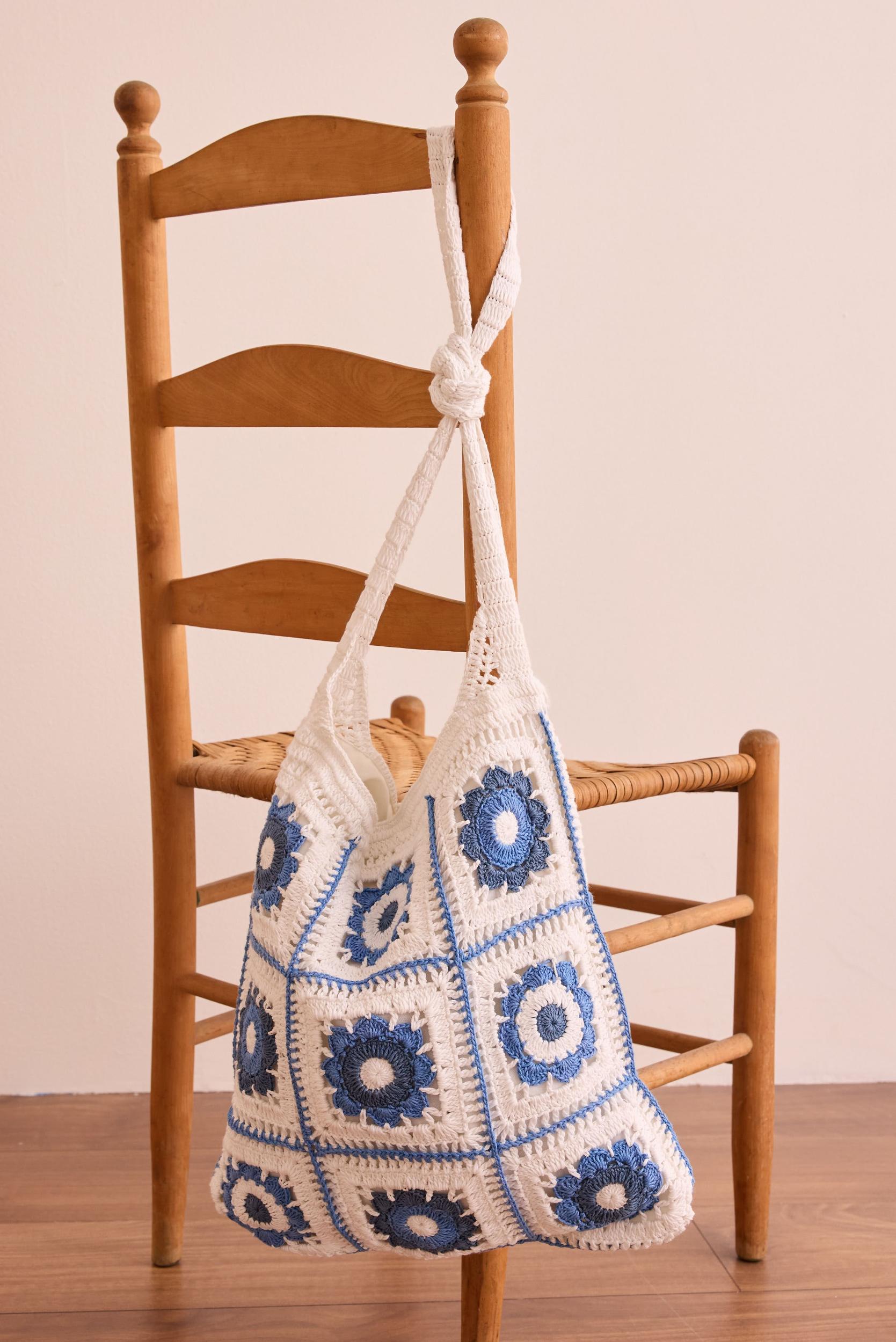 Coastal Crochet Tote Bag Product Image