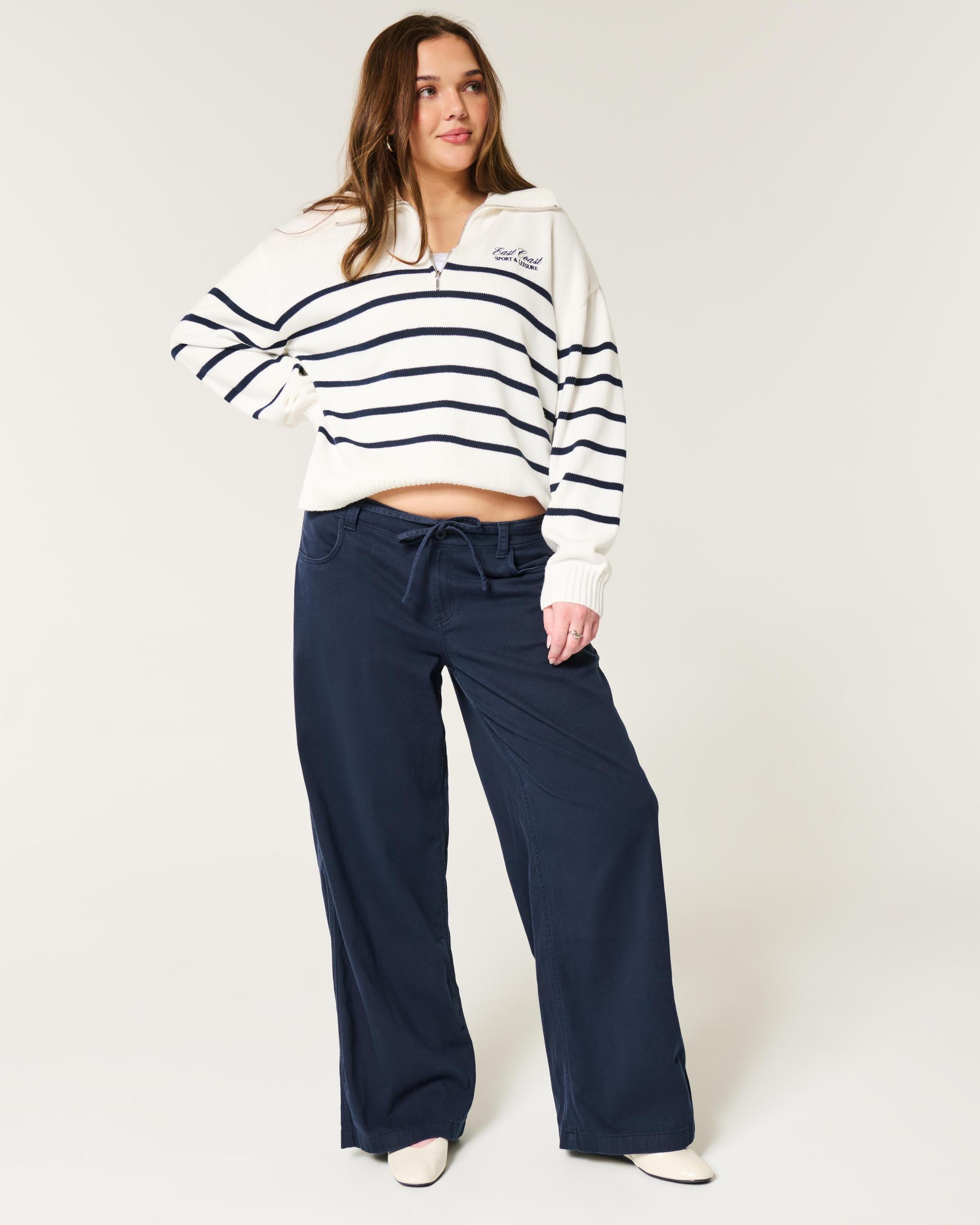 Low-Rise Super Baggy Pants Product Image