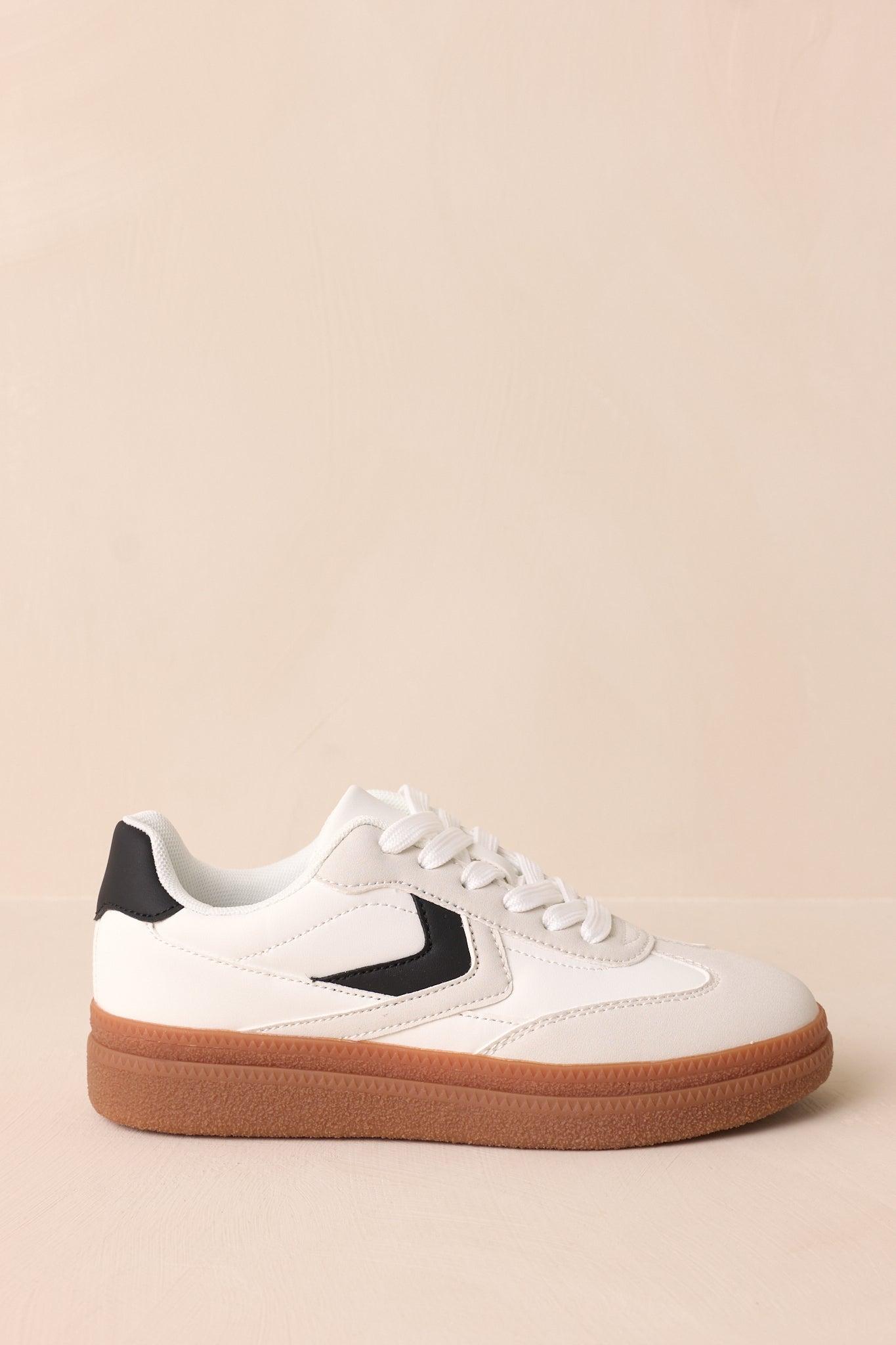 Catching Moments White & Grey Sneaker Product Image