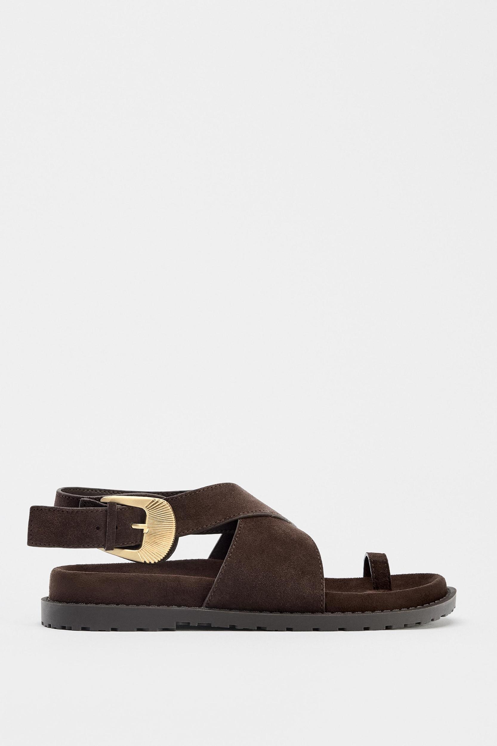 SUEDE TOE LOOP BUCKLE SANDALS Product Image