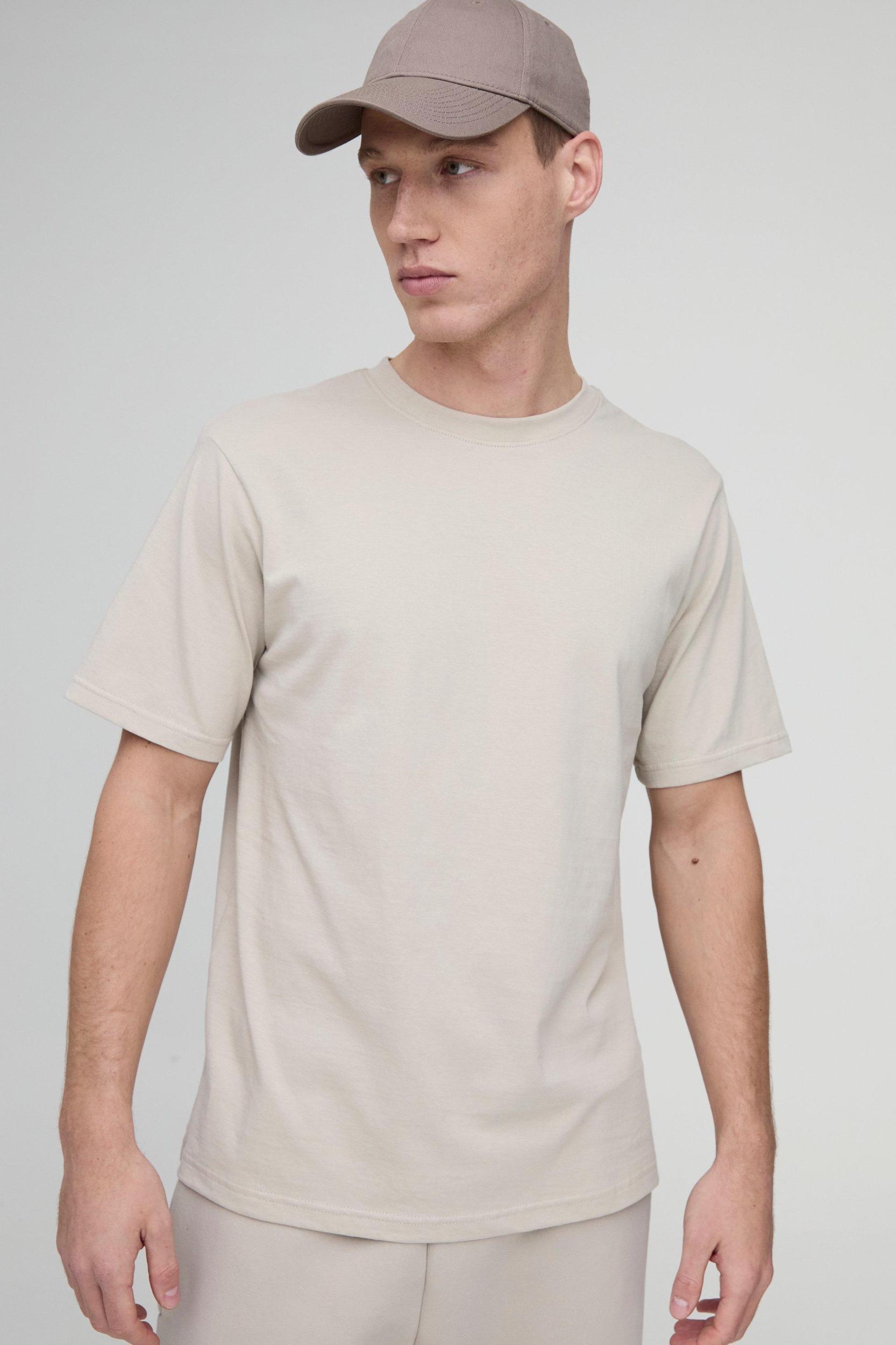 Regular Fit Basic Crew Neck T-shirt | boohooMAN USA Product Image