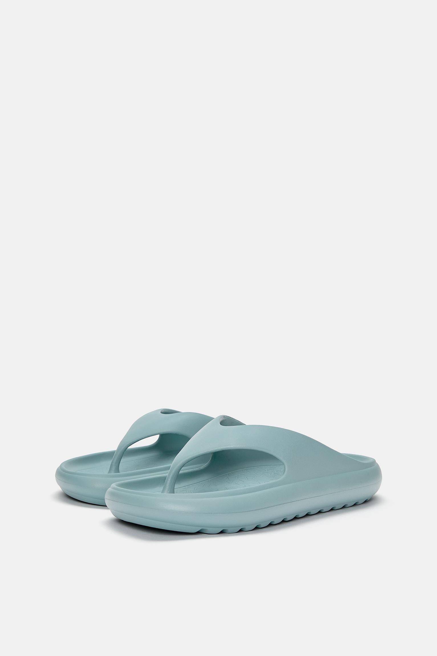 Rubberized sandals Product Image