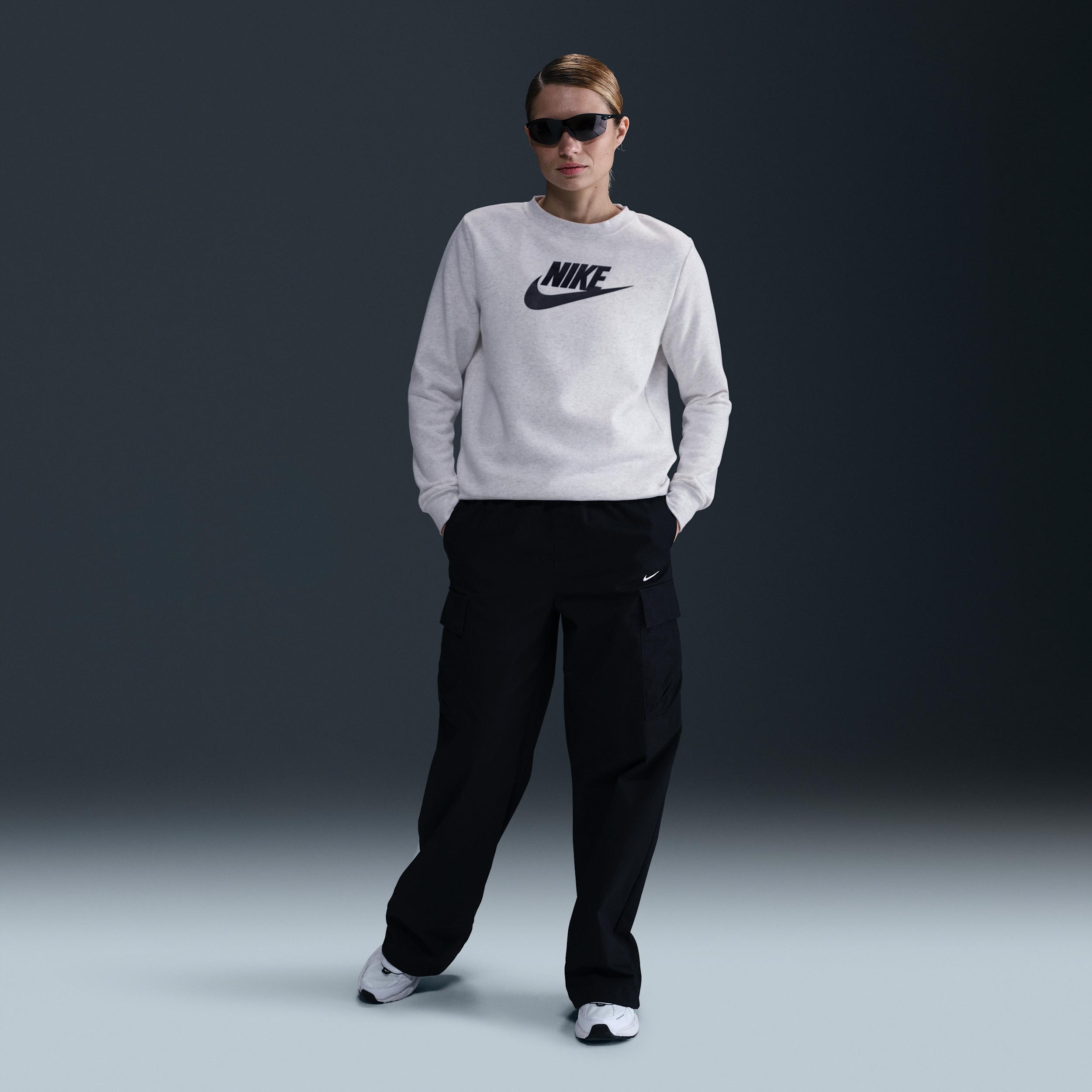 Women's Nike Sportswear Club Fleece Logo Crew-Neck Sweatshirt Product Image