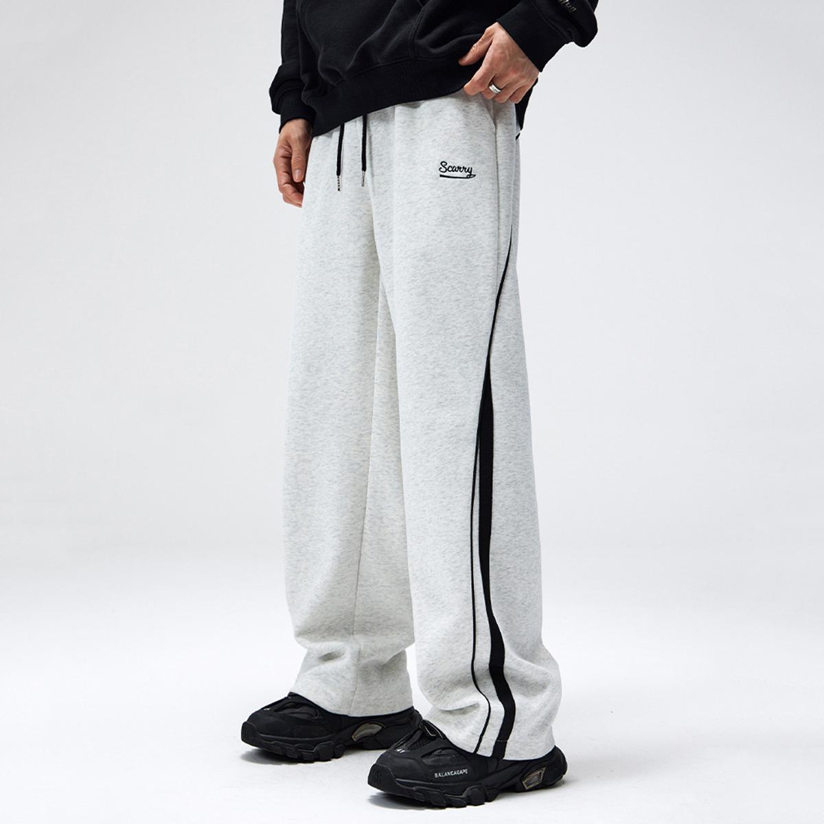 Sopula Men's Colorblocked Heavyweight Straight-Leg Sweatpants Product Image