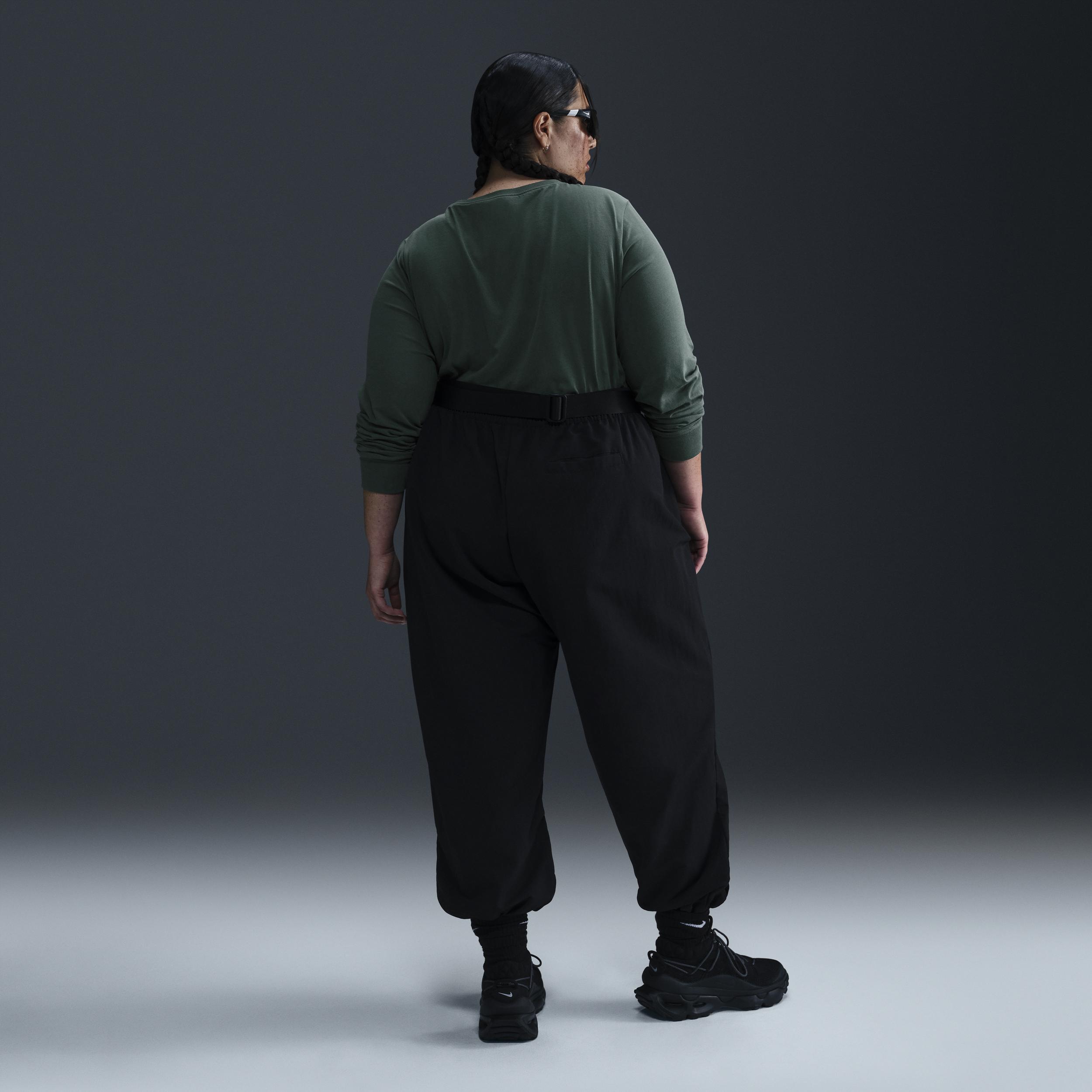 Women's Nike Sportswear Club Long-Sleeve T-Shirt (Plus Size) Product Image