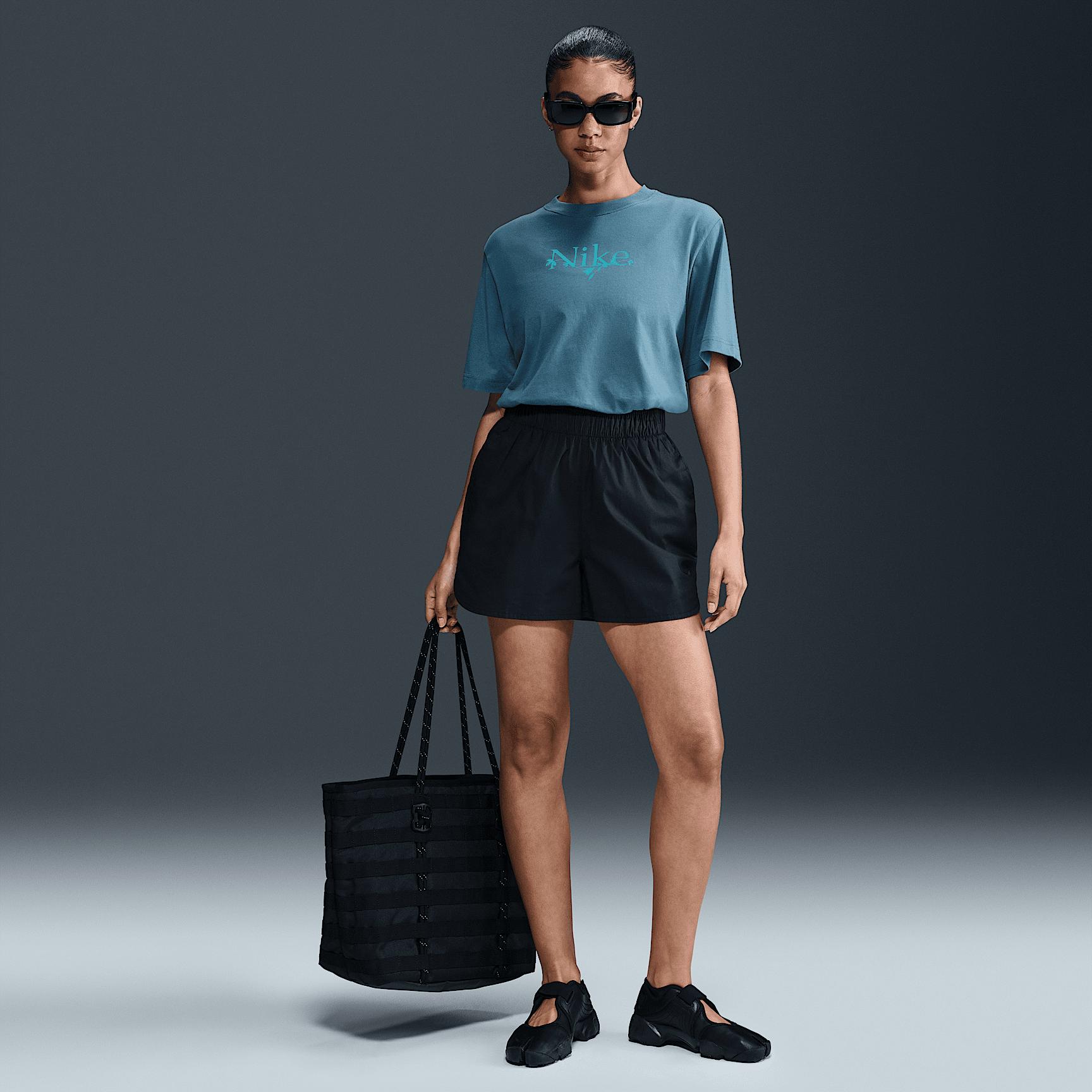 Nike Sportswear Women's Loose Short-Sleeve T-Shirt Product Image