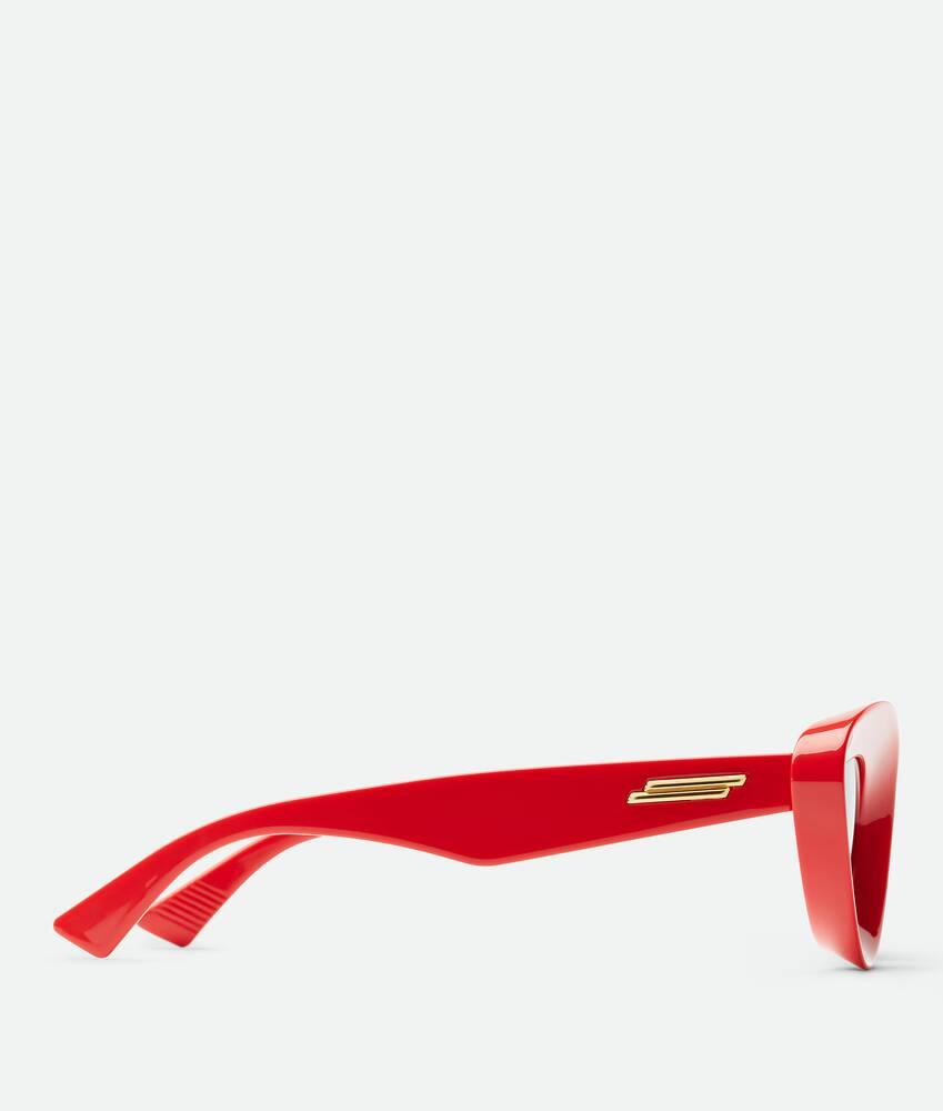 Sharp Cat Eye Sunglasses in Red/grey Product Image