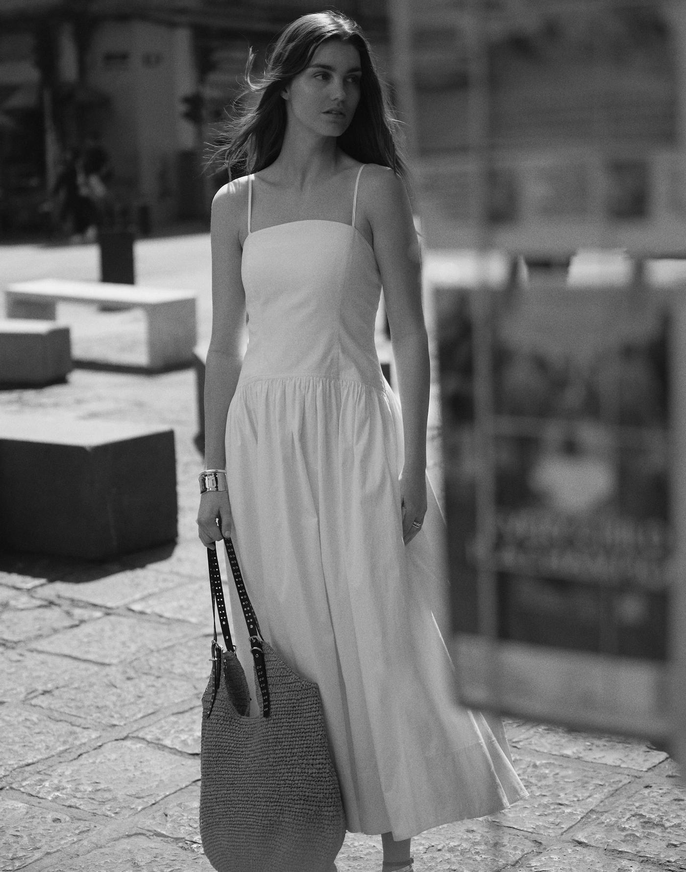 The Straw Slouch Tote Product Image