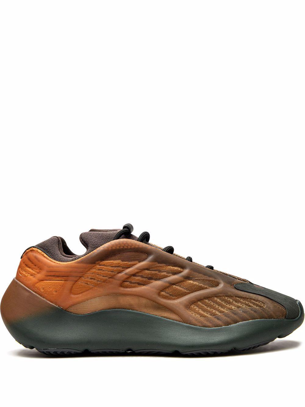 YEEZY 700 V3 "Copper Fade" sneakers Product Image