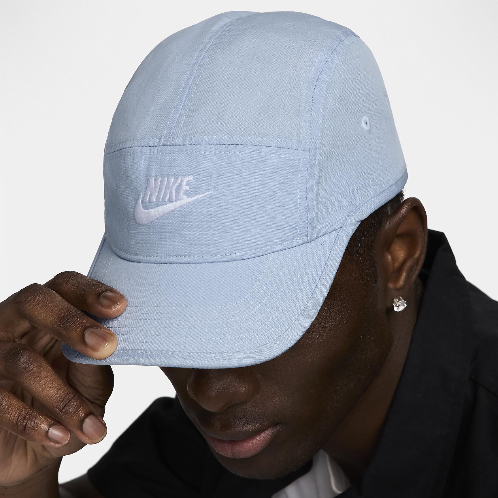 Nike Fly Unstructured Futura Cap Product Image