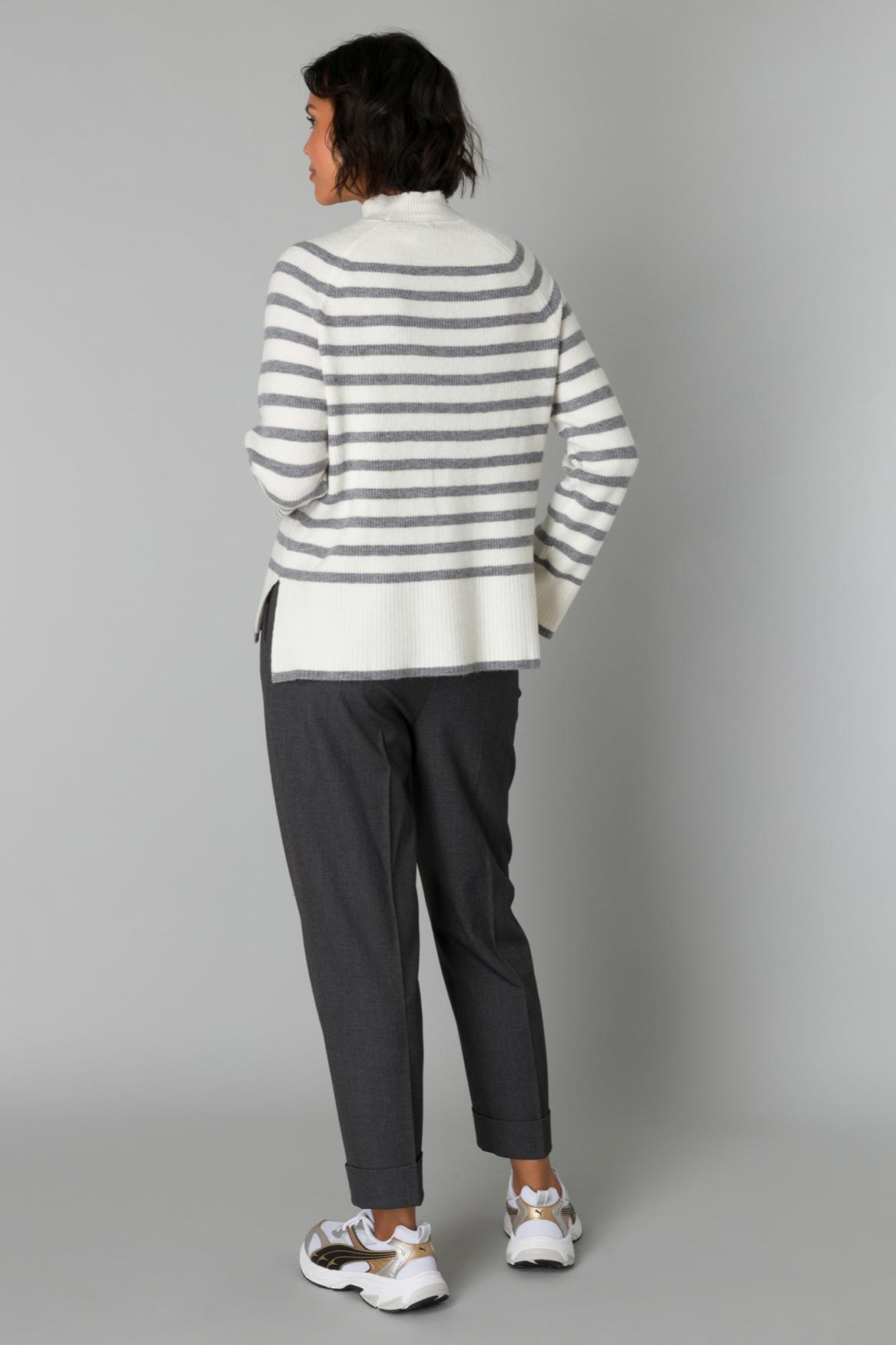 Okapi Sweater Product Image