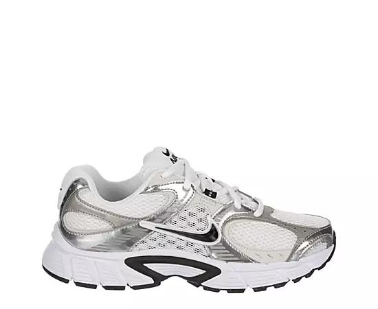 Nike Womens V5 Rnr Sneaker Running Sneakers Product Image