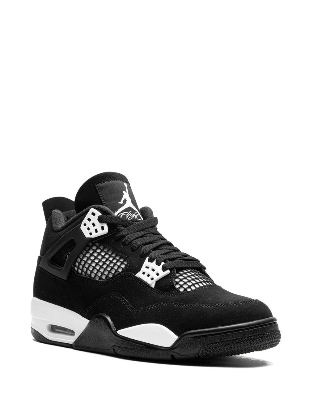 Air Jordan 4 "White Thunder" sneakers Product Image