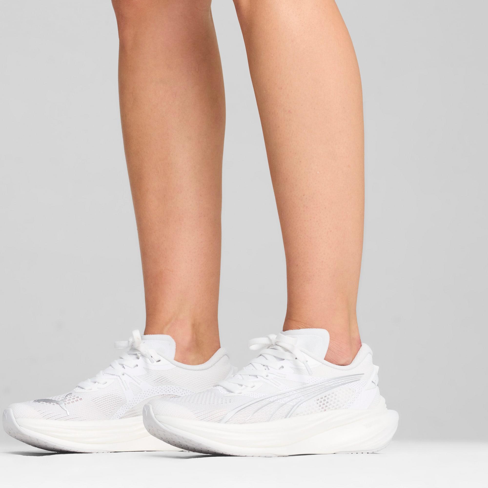 PUMA Deviate NITROâ¢ 3 Women's Road Running Shoes Product Image