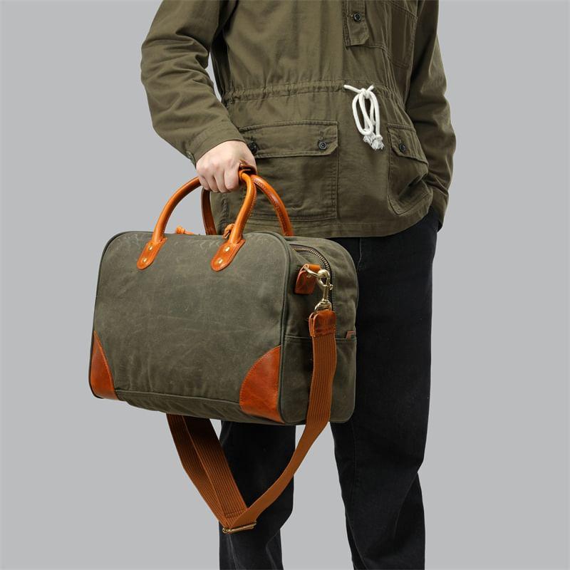 Plain Travel Bag Product Image