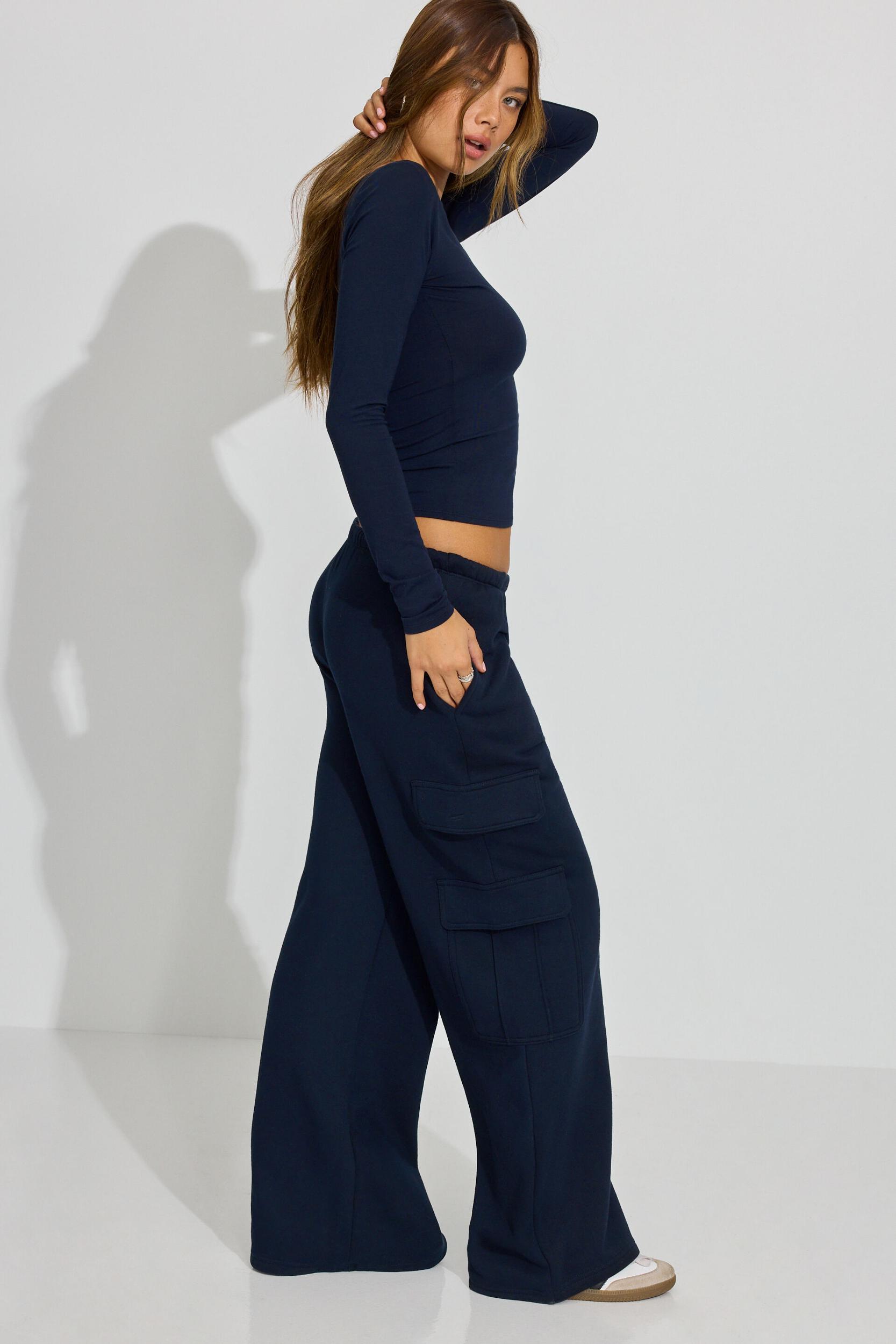 UltraFleece Baggy Cargo Sweatpants Product Image