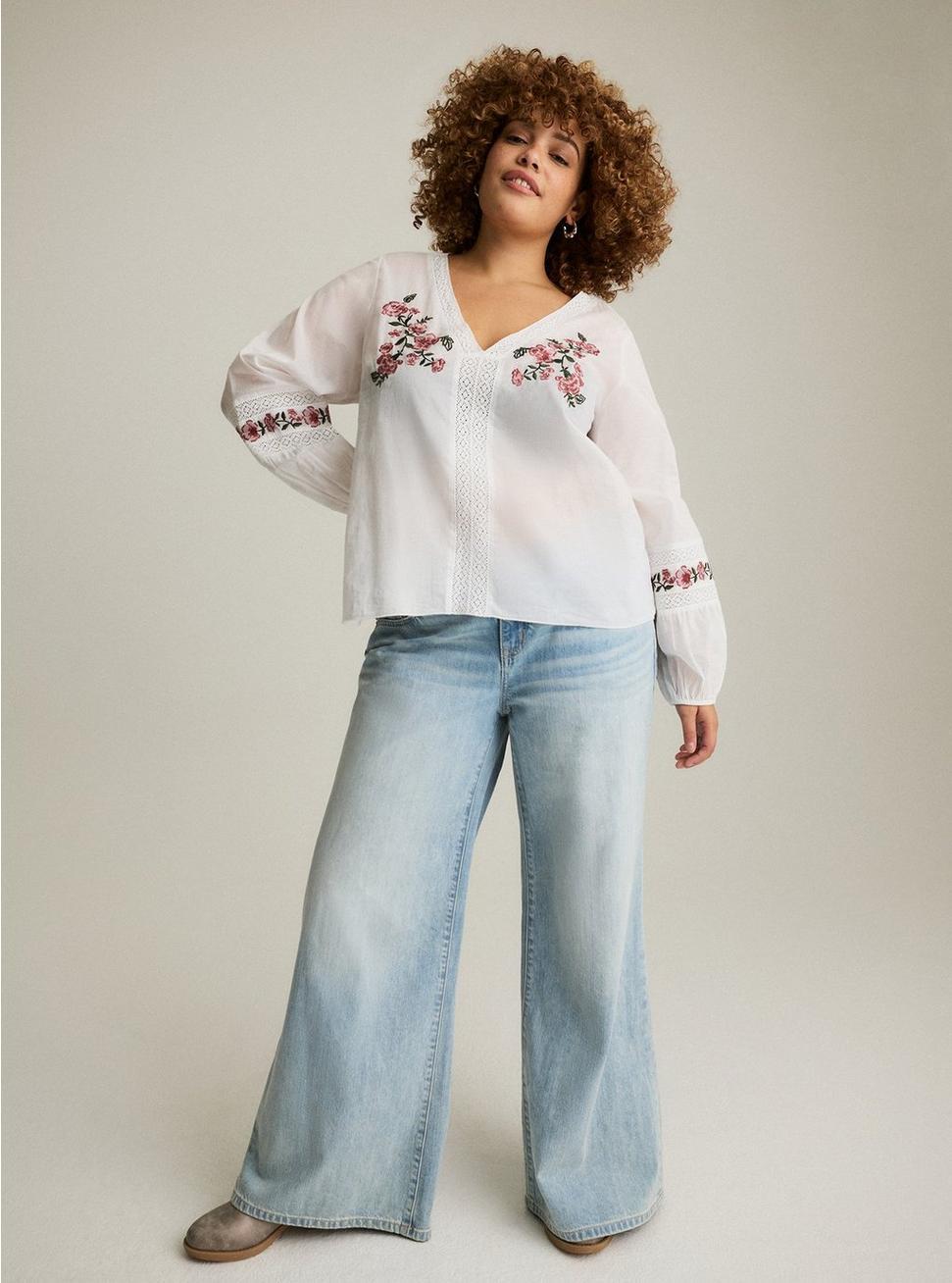 Festi Baggy Low-Rise Wide Leg Jean Product Image