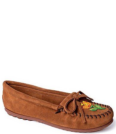 Minnetonka Womens Ziigwan Waabigwan Flower Beaded Suede Moccasins Product Image