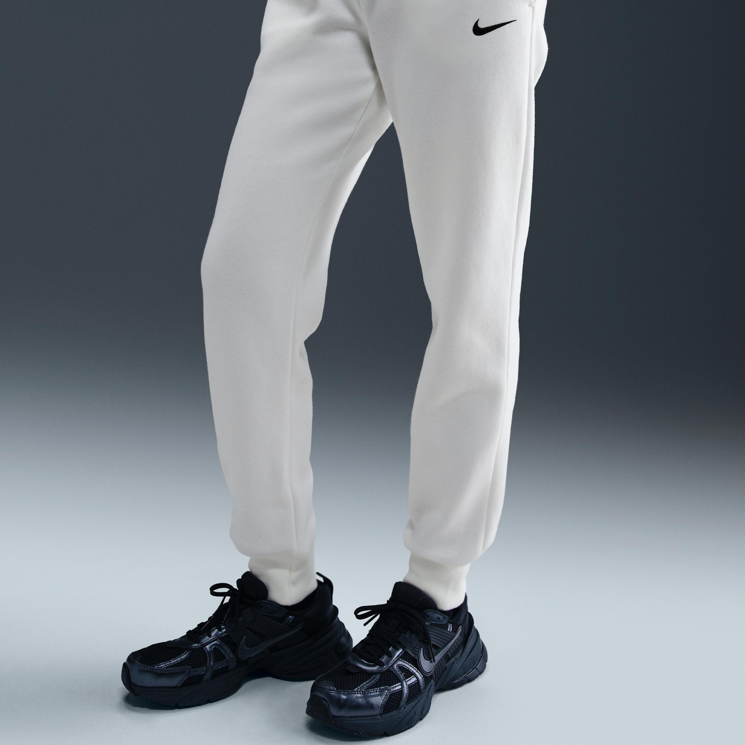 Women's Nike Sportswear Phoenix Fleece Mid-Rise Sweatpants Product Image