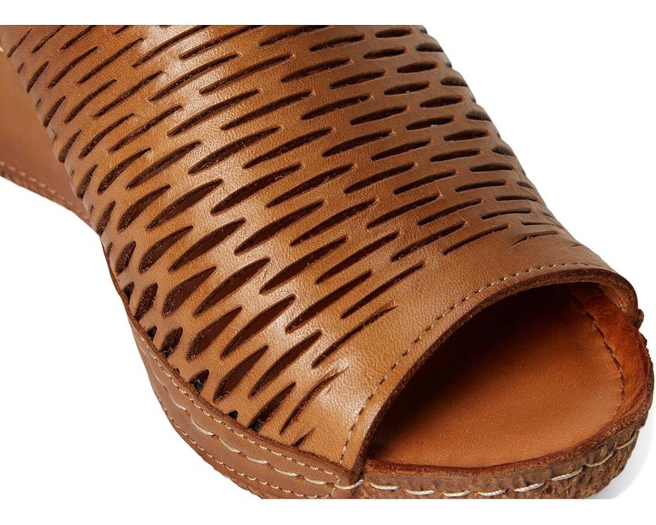 Women's Spring Step Cunacena Product Image