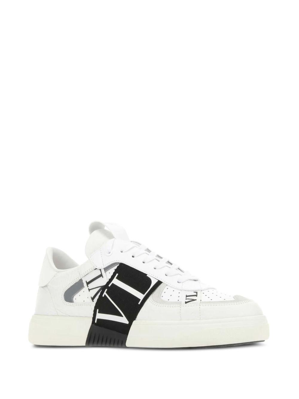 VL7N logo-printed sneakers Product Image