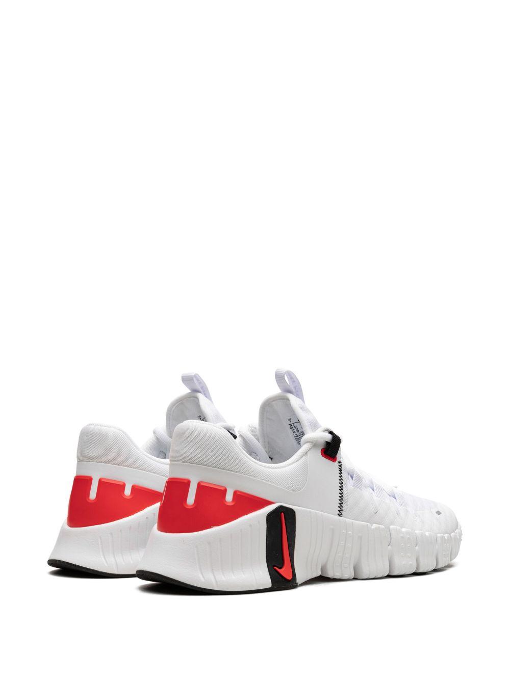 Free Metcon 5 "White/Bright Crimson" sneakers Product Image