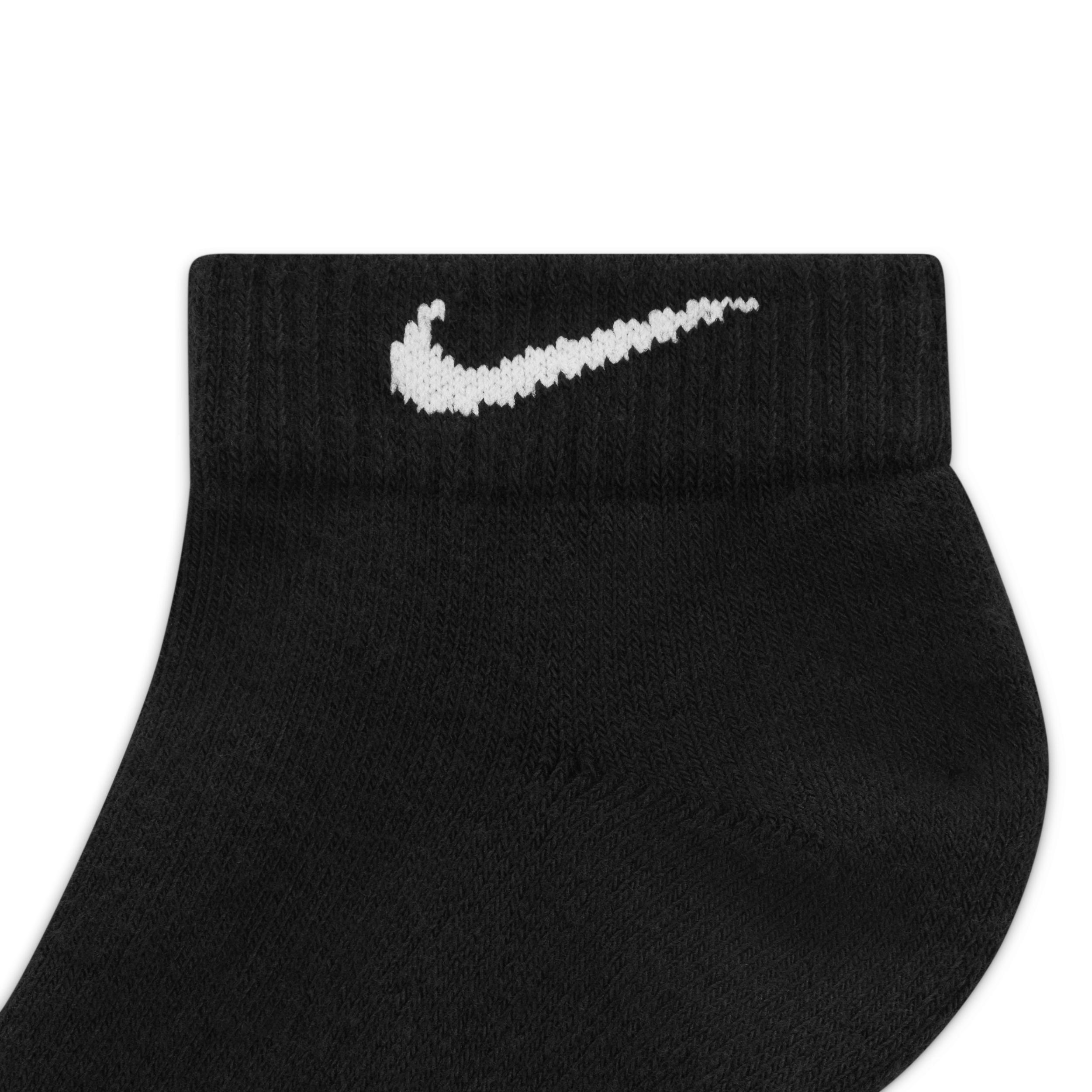 Nike Unisex Everyday Plus Cushioned Training Low Socks (6 Pairs) | SX7042-100 Product Image