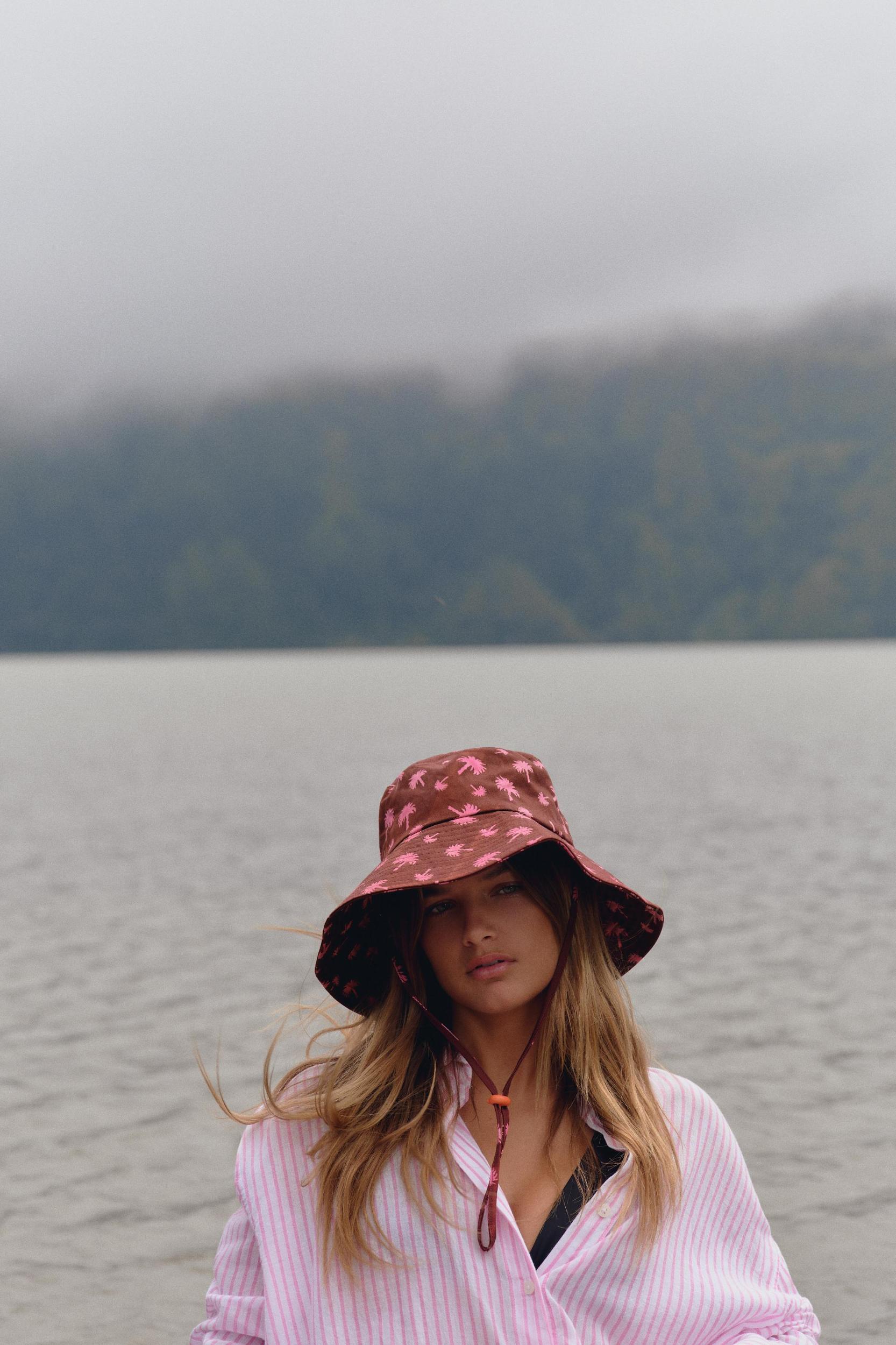 PRINTED BUCKET HAT Product Image