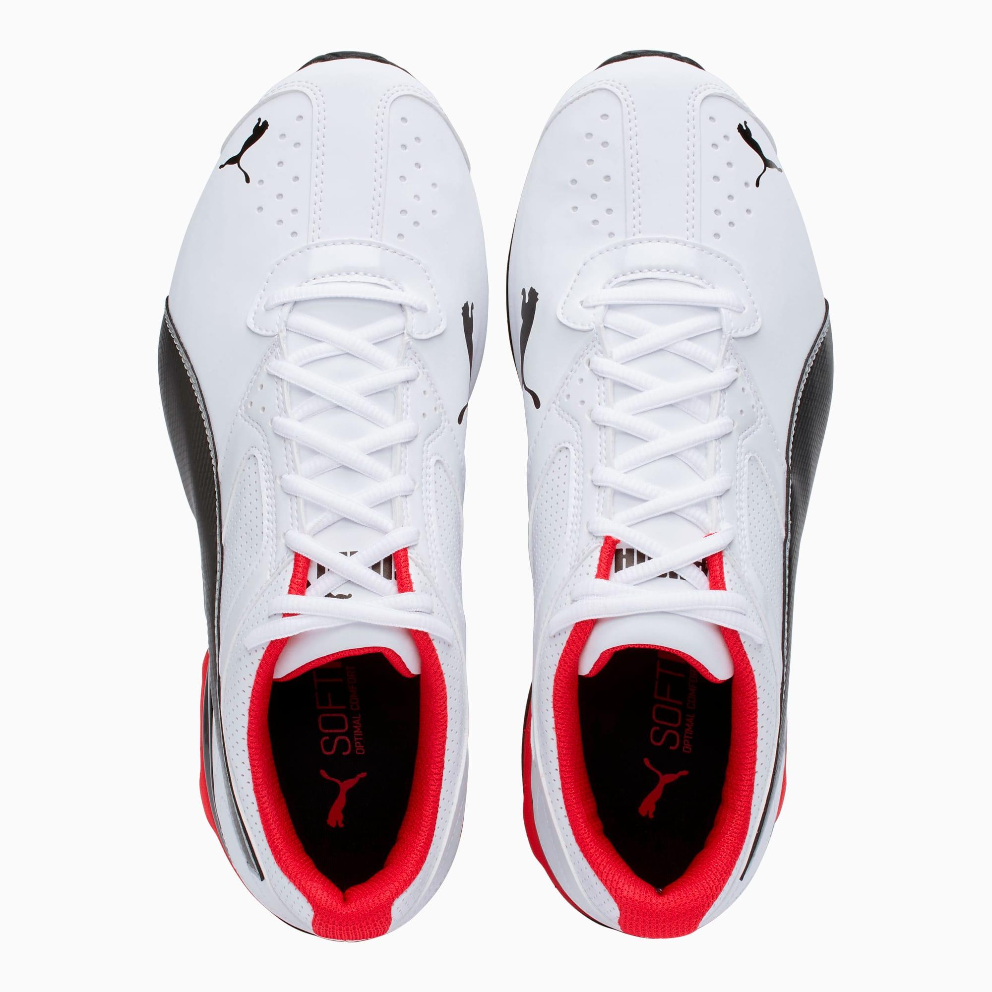 Tazon 6 FM Men's Sneakers Product Image