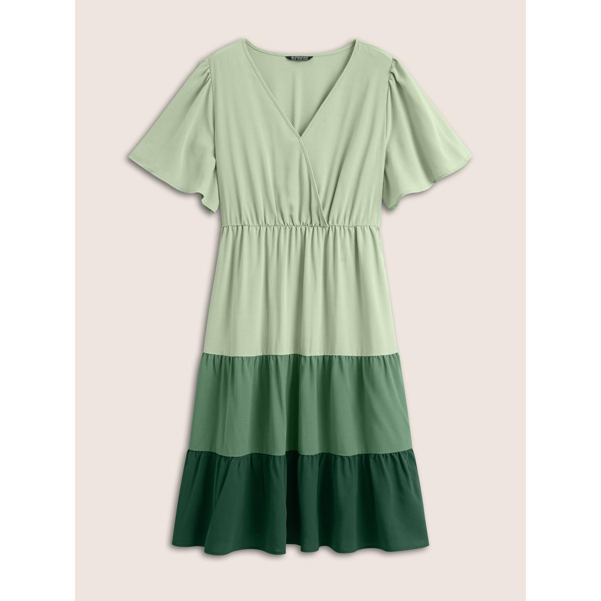 Plus Size Colorblock Contrast Wrap Elastic Waist Pocket Dress Mint Women Casual Non Overlap Collar Short sleeve Curvy Midi Dress BloomChic 18-20/2X Product Image