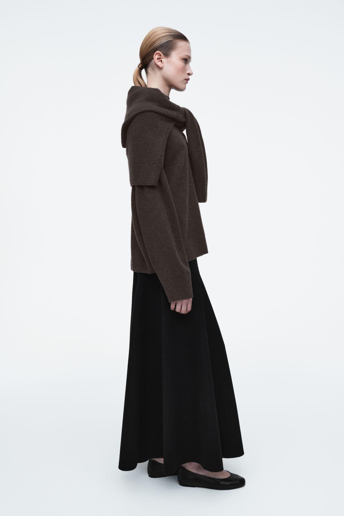 LEATHER BALLERINA FLATS Product Image