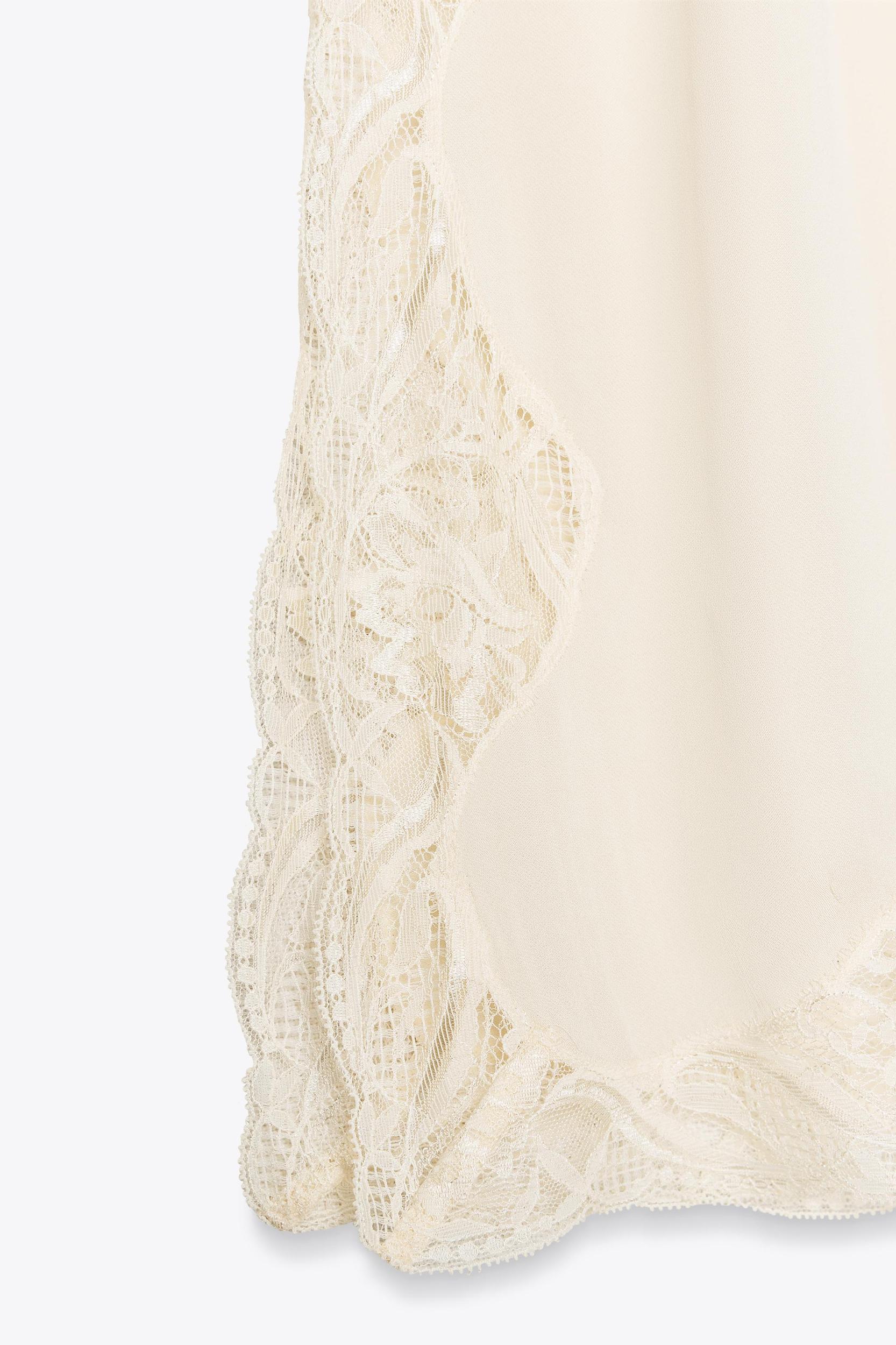 ZW COLLECTION LACE SLIT TOP Product Image