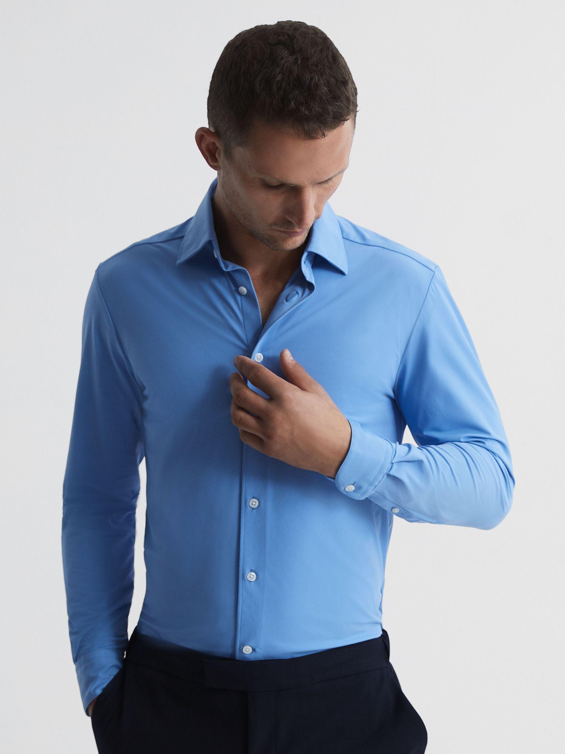 Travel Shirt in Soft Blue Product Image