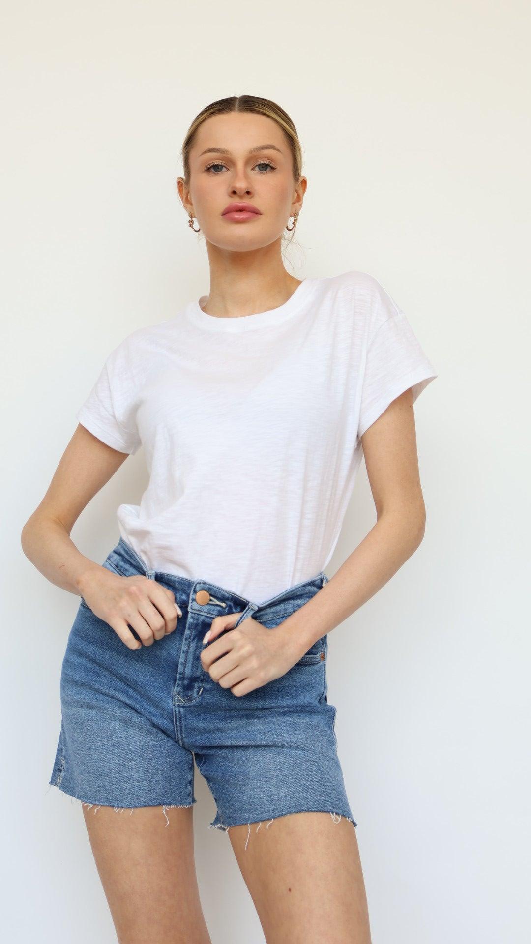 Julian Bermuda Short Product Image