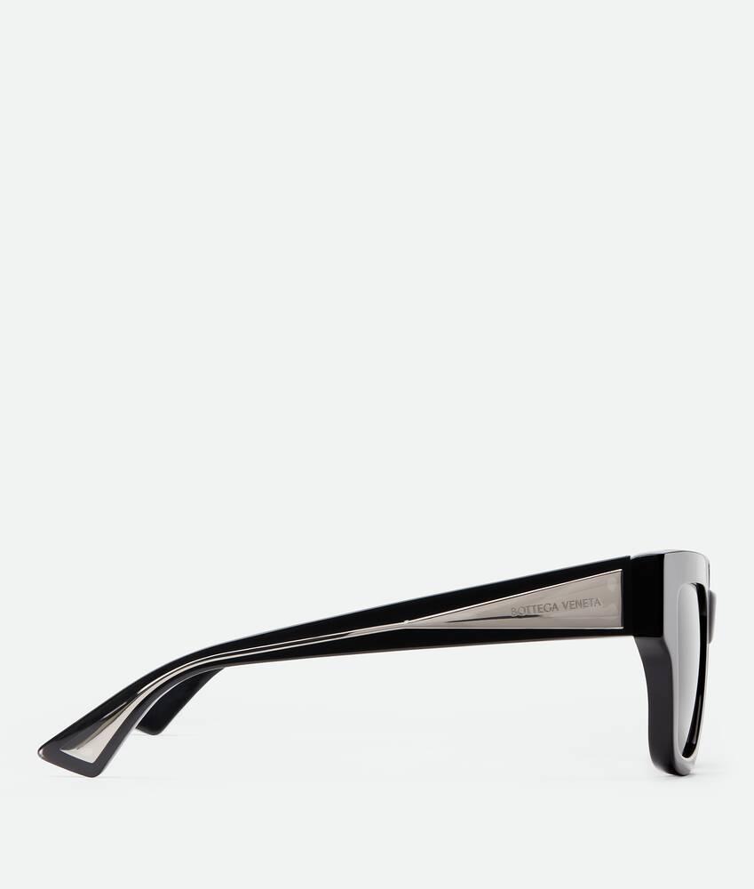 Women's Tri-Fold Square Sunglasses in Black/grey Product Image
