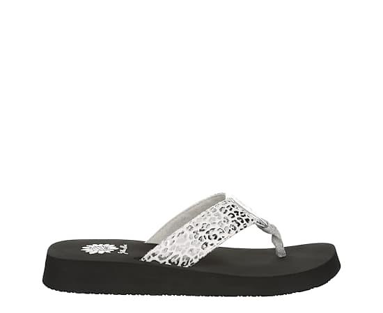 Yellow Box Womens Ferrara Flip-Flop Sandal Product Image